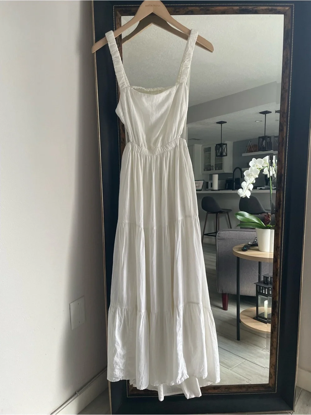 Abercrombie & Fitch White Cutout Tiered Maxi Dress